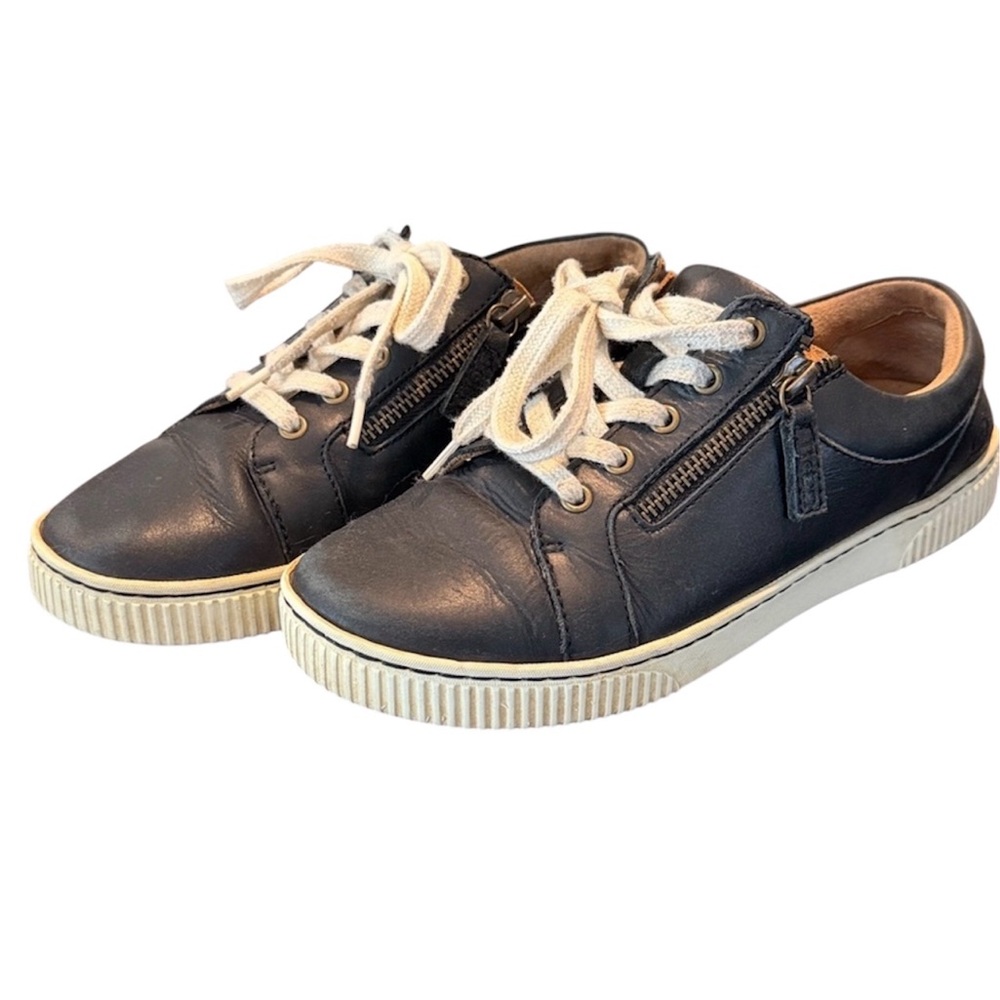Born leather sneakers sz 7M
